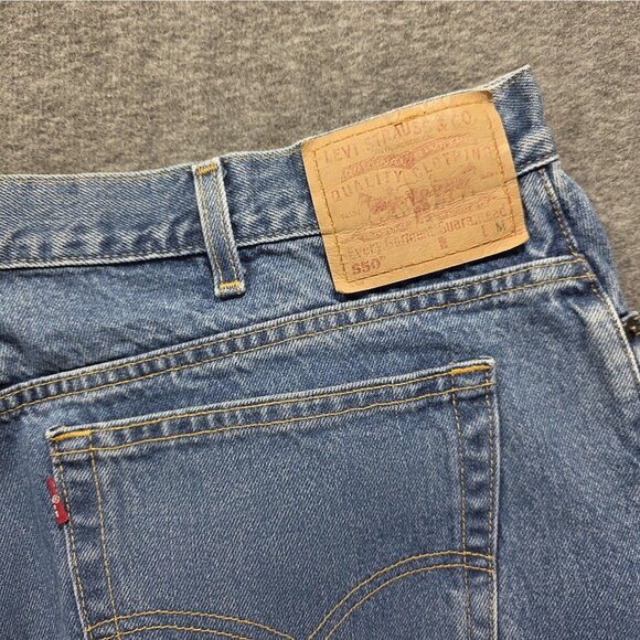 Levis 550 Jeans Womens 22W Medium Light Wash Blue Relaxed Fit Tapered Leg Denim - Picture 3 of 10